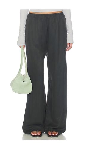 Kim Pocket Pant in . Taglia M. Also in S, XS - LESET - Modalova