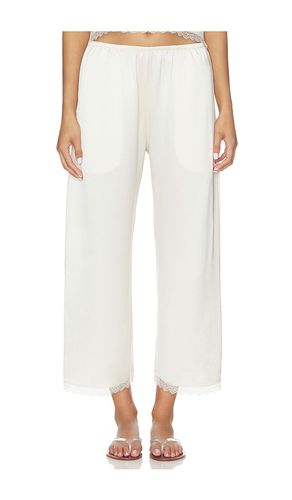 Barb Lace Crop Pant in Cream. - size M (also in S, XL, XS) - LESET - Modalova