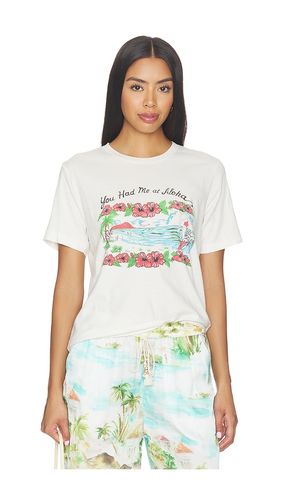 You Had Me At Aloha Tee in White. - size XS (also in S, M) - Le Superbe - Modalova