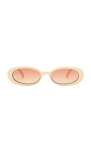 Outta Love Sunglasses in White - Le Specs - Modalova