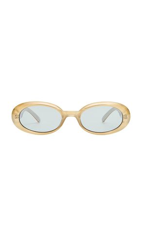 Work It! Sunglasses in Cream - Le Specs - Modalova