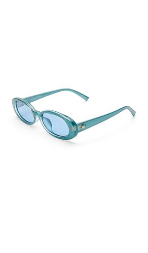 Outta Love Sunglasses in - Le Specs - Modalova