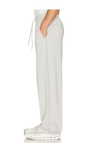 Soft Jersey Classic Fit Pant Regular in Light Grey. - size L (also in M, S, XL/1X) - lululemon - Modalova