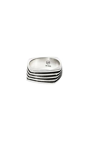 Level Up Ring in Metallic Silver. - size 9 (also in 11) - LOUPN - Modalova