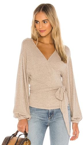 Booker Sweater in Neutral. - size M (also in XL) - MAJORELLE - Modalova