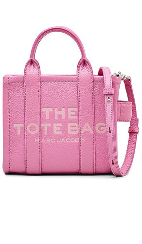The Leather Crossbody Tote Bag in - Marc Jacobs - Modalova