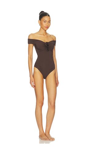Aljibe One Piece in Brown - Maygel Coronel - Modalova