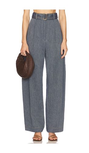 Pleated Barrel Trouser in Slate. - size 2 (also in 4, 6, 8) - MATTHEW BRUCH - Modalova
