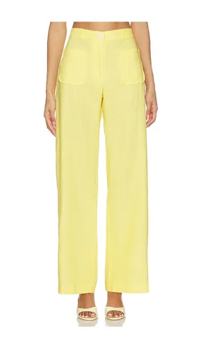 Pleated Barrel Button Pocket Pant in . Size 4. Also in 6 - MATTHEW BRUCH - Modalova