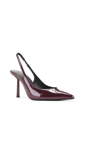 X REVOLVE Raquel Pump in . Size 6. Also in 7, 8, 9, 10, 6.5, 7.5, 8.5, 9.5 - Michael Costello - Modalova