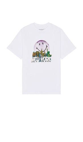 Smiley Snowglobe T-Shirt in . - size L (also in M, S, XL/1X) - Market - Modalova