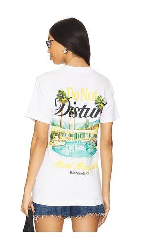 Do Not Disturb Tee in . Size L. Also in M, S, XL/1X - Motel Margarita - Modalova