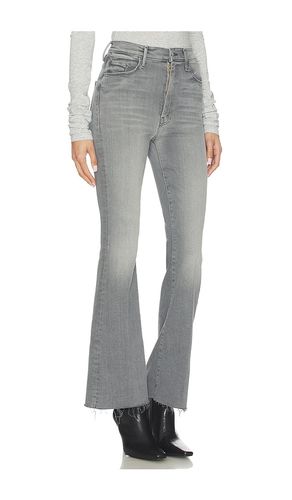 High Waisted Weekend Fray Jeans in Grey. - size 26 (also in 27, 30, 32, 34) - MOTHER - Modalova
