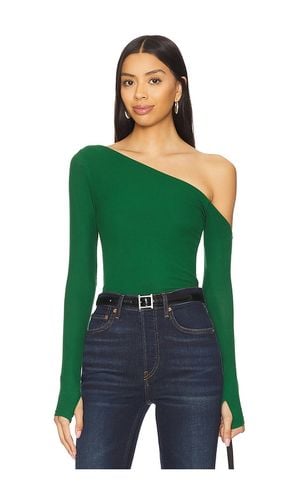 Magdalino Asymmetrical Fitted Cold Shoulder Long Sleeve Top in Green. - size L (also in M, S, XL, XS) - Michael Lauren - Modalova