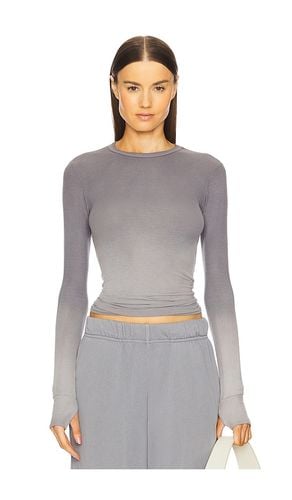 Alick Long Sleeve Fitted Top With Thumholes in Grey. - size L (also in M, S, XL, XS) - Michael Lauren - Modalova