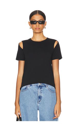 Maximillian Shoulder Split Tee in . - size M (also in S, XS) - Michael Lauren - Modalova