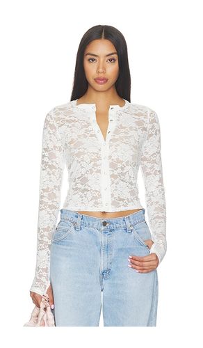 Vesca Lace Snap Front Long Sleeve in . Size L. Also in M, S - Michael Lauren - Modalova