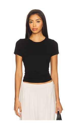 Tucker Short Sleeve Fitted Tee in . Taglia M. Also in S, XS - Michael Lauren - Modalova