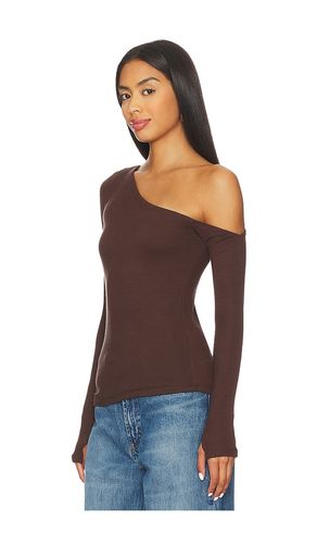 Magdaleno Long Sleeve Fitted Asymmetrical Cold Shoulder Top in . Taglia L. Also in M, S - Michael Lauren - Modalova