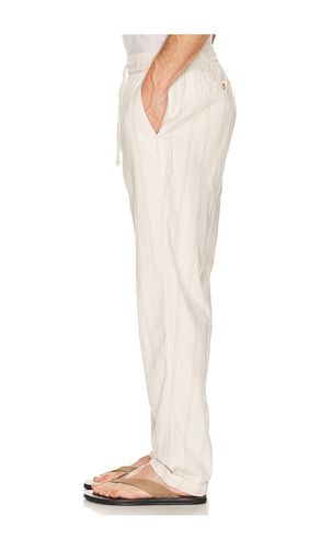 Saturday Hemp Beach Pant Slim Straight in Cream. - size M (also in S, XL/1X) - Marine Layer - Modalova