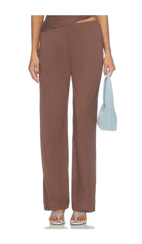 Ari Pants in . Size L. Also in M, S, XL, XS - MADISON THE LABEL - Modalova