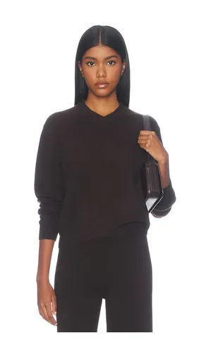 X REVOLVE Atelier Cashmere V Neck Sweater in . - size S (also in XS, M, L) - NAADAM - Modalova