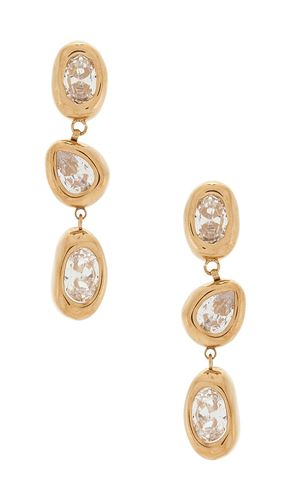 Kennedy Earring in Metallic - Natalie B Jewelry - Modalova
