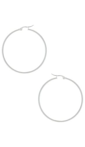 Frankie Hoop Earring in Metallic - Natalie B Jewelry - Modalova