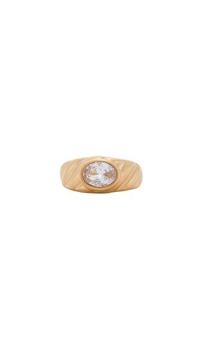 Khloe Ring in . Taglia 6. Also in 7, 8 - Natalie B Jewelry - Modalova