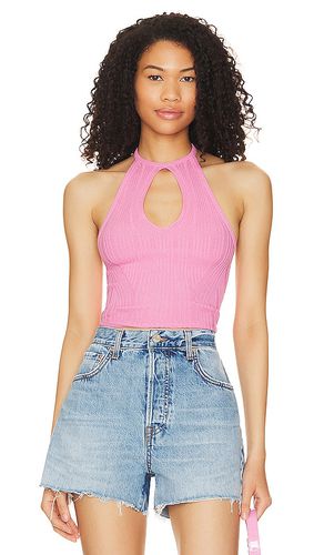 Genesis halter top en color talla L en - Pink. Talla L (también en M, S) - NBD - Modalova