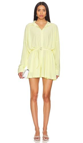 X REVOLVE Super Oversized Boyfriend Shirt Mini Dress in Yellow. - size M (also in L, S, XL, XS) - Norma Kamali - Modalova