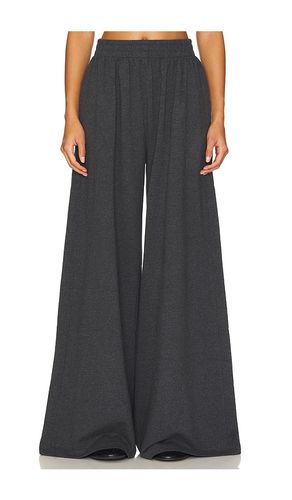 Boyfriend Elephant Sweatpant in Grey. - size L (also in M) - Norma Kamali - Modalova