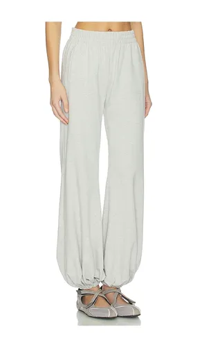 Boyfriend Puff Jog Pant in Light Grey. - size XXS (also in S) - Norma Kamali - Modalova