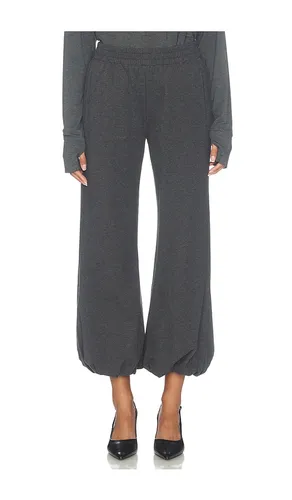 Boyfriend Puff Jog Pant in Grey. - size XS (also in S, M, L, XL) - Norma Kamali - Modalova