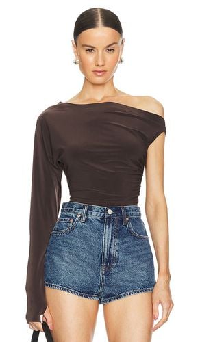 One sleeve drop shoulder side drape top en color talla M en - . Talla M (también en S, XS, XXS) - Norma Kamali - Modalova