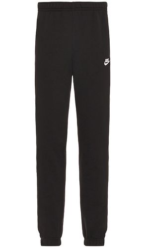 NSW Club Pant in . - size L (also in M, S, XL/1X, XS, XXL/2X) - Nike - Modalova