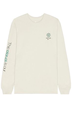 Sustainability Long-Sleeve Max90 T-Shirt in White. - size S (also in XL/1X) - Nike - Modalova