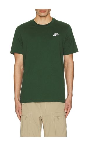 M NSW Club Tee in Green. - size L (also in M, S, XL, XXL) - Nike - Modalova