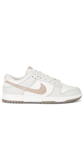 Dunk Low Retro Premium in Cream. - size 8 (also in 9) - Nike - Modalova