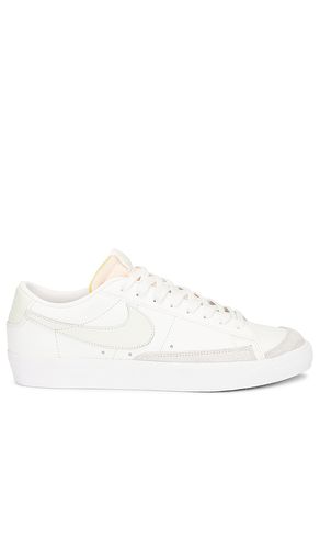 Blazer Low '77 Vintage Sneaker in White. - size 10 (also in 9) - Nike - Modalova