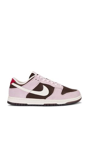 Dunk Low in Pink. - size 10 (also in 10.5, 8.5, 9, 9.5) - Nike - Modalova