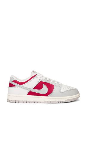 Dunk Low Retro in Light Grey. - size 10 (also in 10.5, 11, 11.5, 12, 12.5, 13, 6.5, 7, 7.5, 8, 8.5, 9, 9.5) - Nike - Modalova