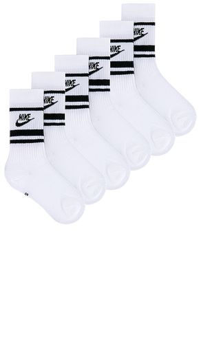 Everyday Essential Crew Socks (3 Pairs) in White. - size L (also in M, S) - Nike - Modalova