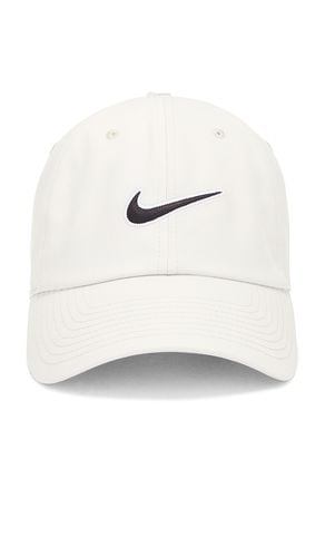 Club Swoosh Cap in Ivory. - size M/L (also in S/M) - Nike - Modalova