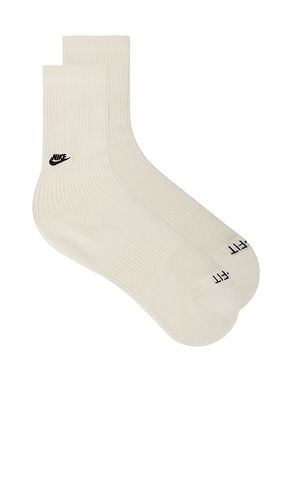 Everyday Cushioned Socks in Ivory. - size L (also in M, S) - Nike - Modalova