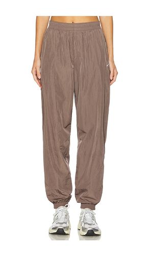 Essential Jogger in Brown. - size L (also in S, XL/1X, XS, XXL/2X) - Nike - Modalova