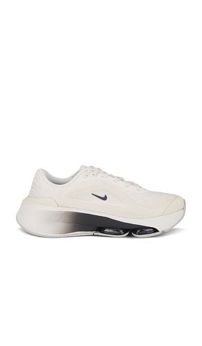 Versair Sneaker in Ivory. - size 10.5 (also in 11, 5, 8.5, 9.5) - Nike - Modalova