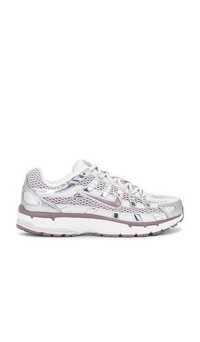 P-6000 Sneaker in Grey. - size 5.5 (also in 6, 7.5, 8, 8.5, 9) - Nike - Modalova