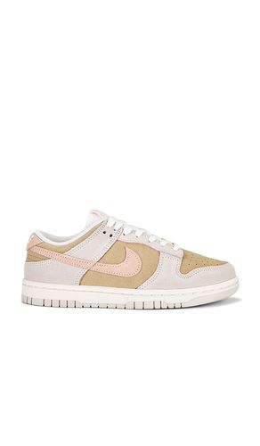 Dunk Low Sneaker in Neutral. - size 5 (also in 5.5, 6, 6.5, 7, 7.5, 8.5, 9, 9.5) - Nike - Modalova