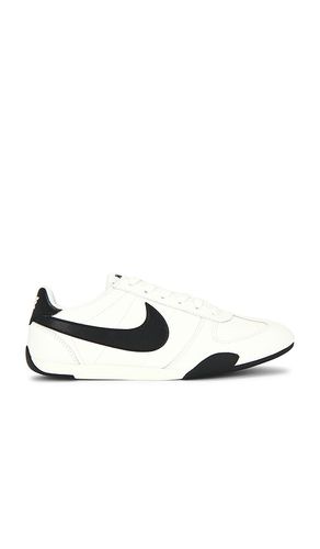 Sprint Sister 2026 Sneaker in Cream. - size 10 (also in 10.5, 5, 6, 6.5, 7, 7.5, 8, 8.5, 9, 9.5) - Nike - Modalova